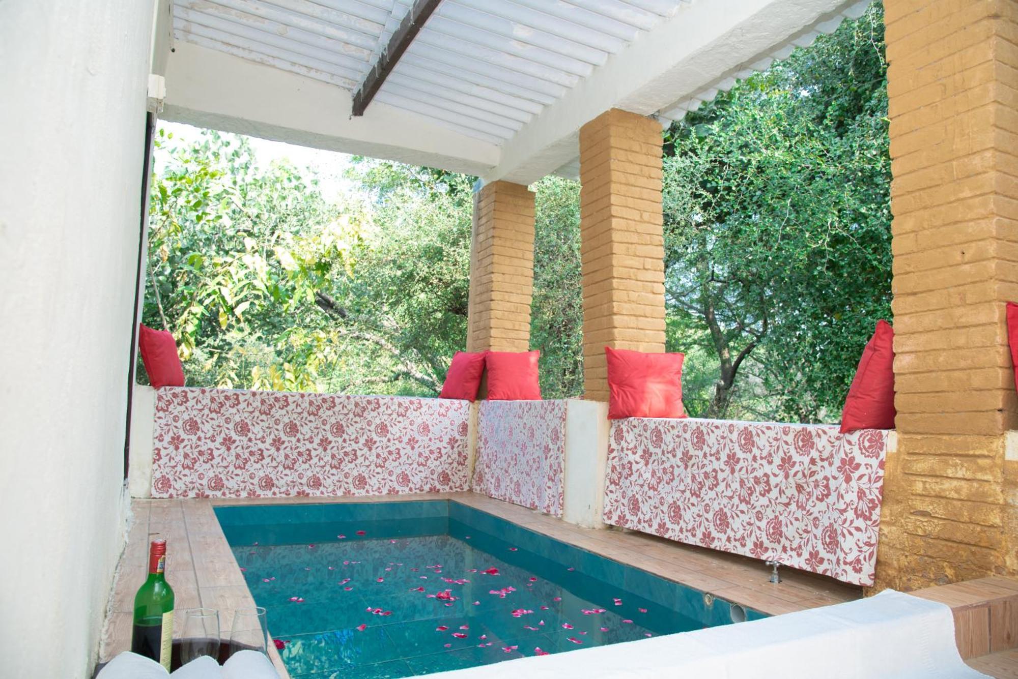 Shivika Lake Hotel Ranakpur Sadri Exterior photo